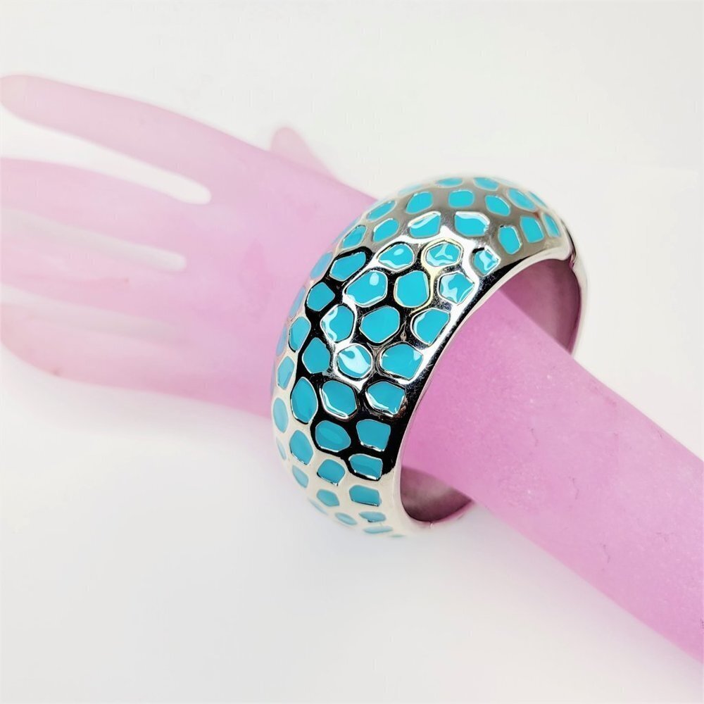 Blue and Silver Tone Round Bracelet